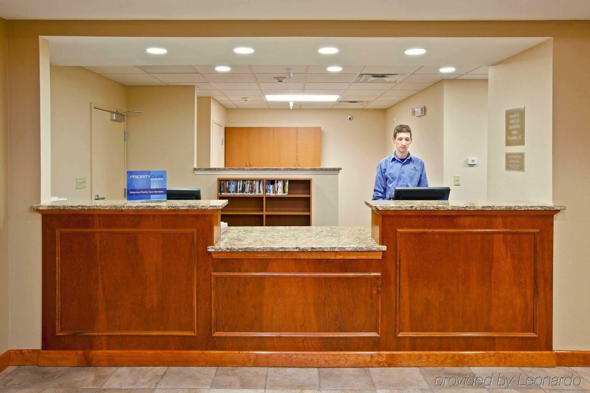 Candlewood Suites Champaign-Urbana University Area By Ihg Exterior foto